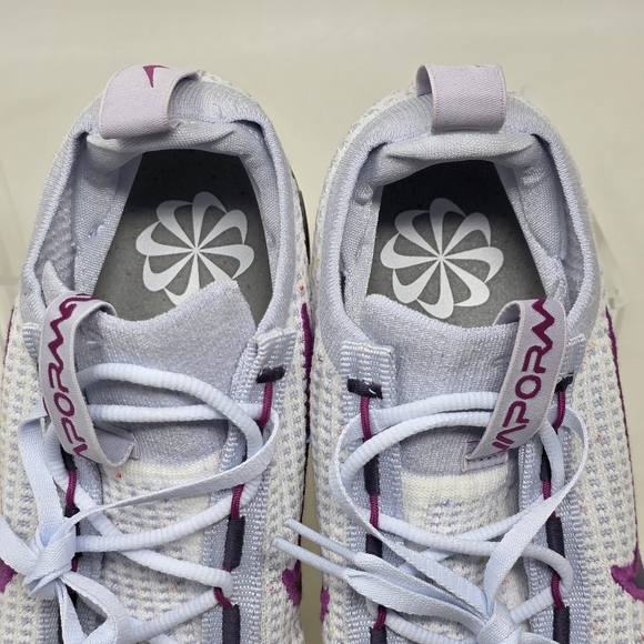 Nike Air Vapormax 2021 Flyknit Shoes Football Grey Hot Fuchsia Youth Size 7Y New - Picture 9 of 10